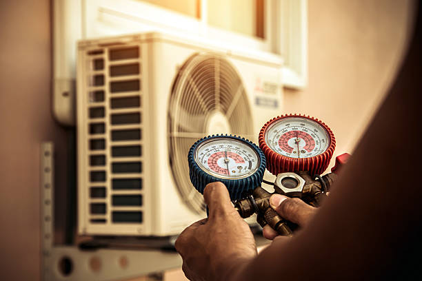 Professional Hvac technician working in Galion, OH